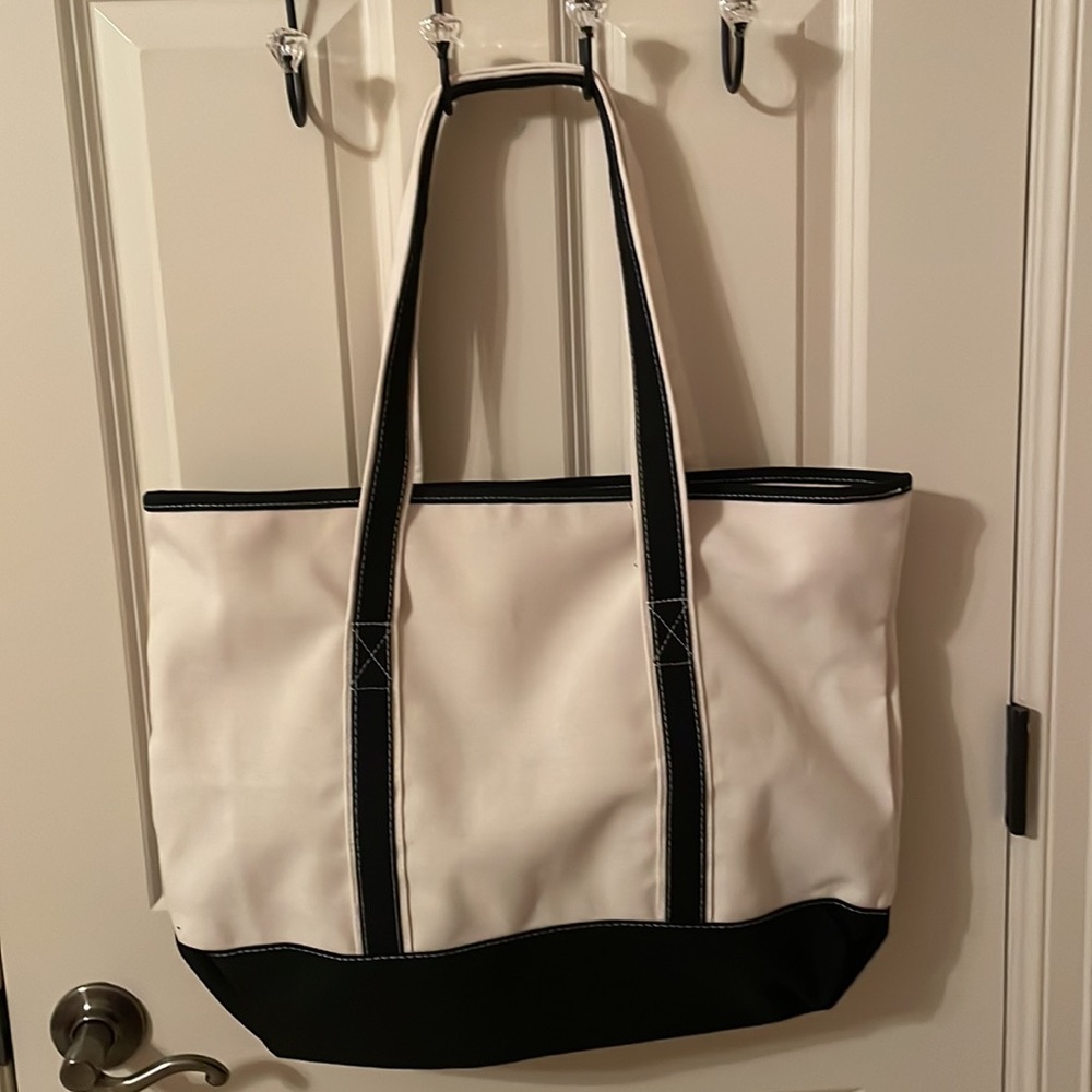 Women's A Monogrammed Tote Bag NWOT - Picture 7 of 7